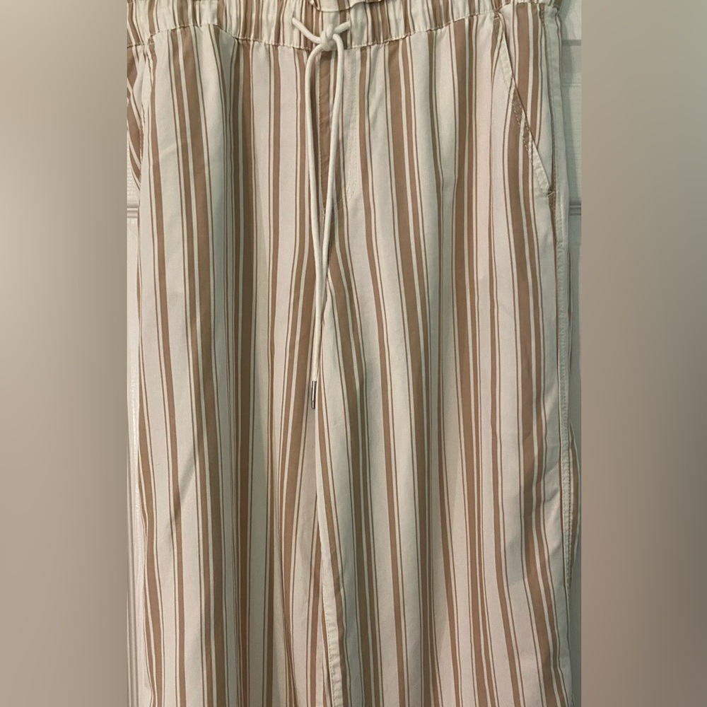 SO comfy & cute summer cropped pant with POCKETS size M